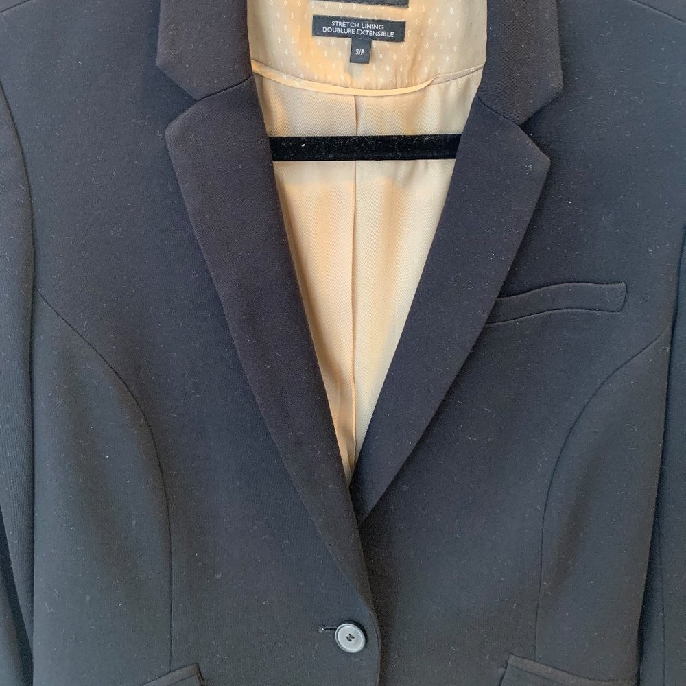 Blazer - Picture 2 of 6